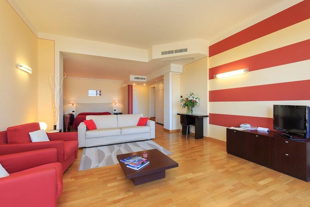 Hotel Residence La Luna Nel Porto Stresa Kültér fotó