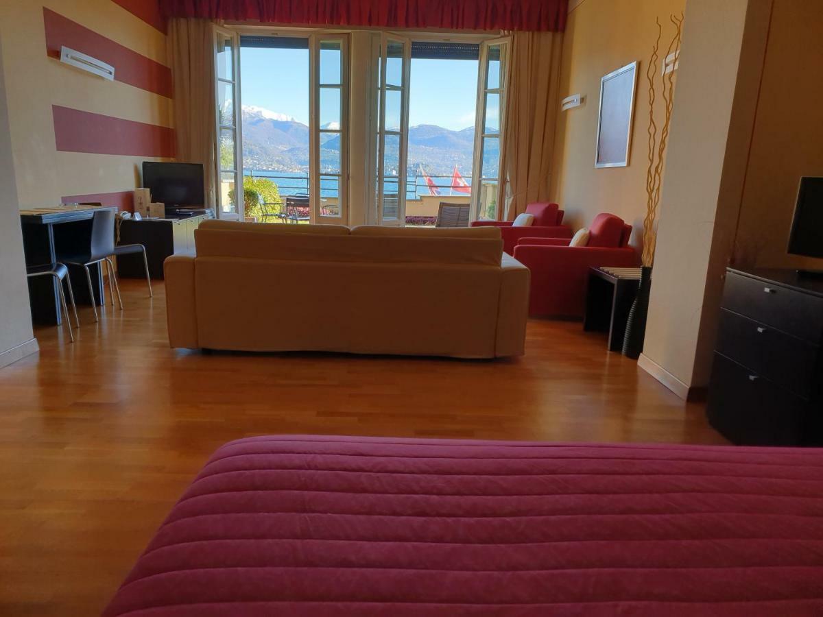 Hotel Residence La Luna Nel Porto Stresa Kültér fotó