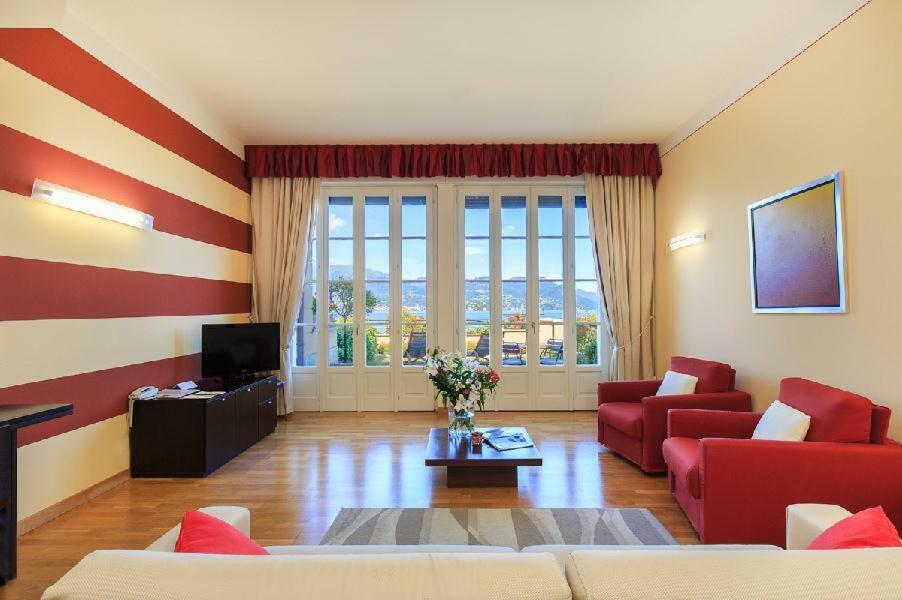 Hotel Residence La Luna Nel Porto Stresa Kültér fotó